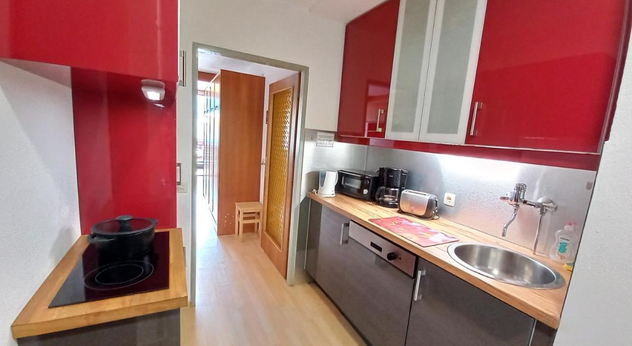 Maren Seeblick Appartement Haus Haensel&Gretel Direkt Am Ossiacher See Mit Hallenbad Stiegl Eksteriør billede
